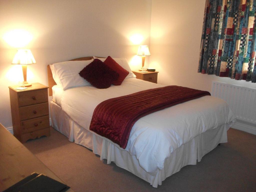 Rocksberry Bed & Breakfast Castlebar Exterior foto